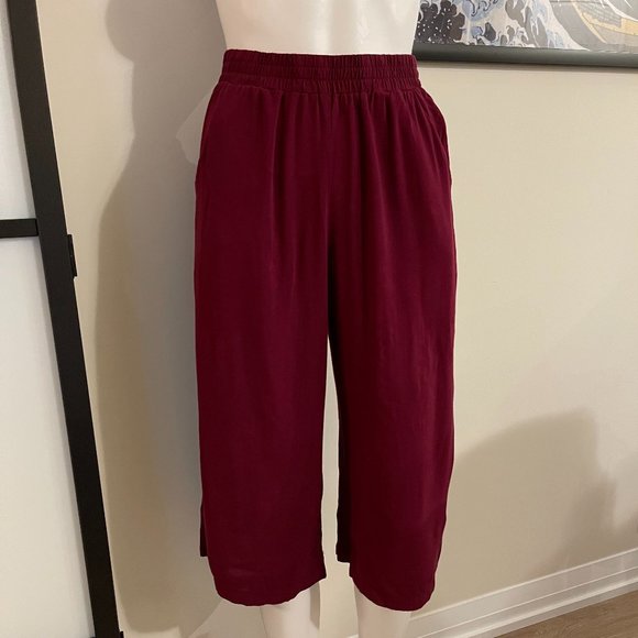 burgundy capri - Picture 1 of 4